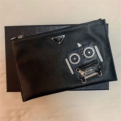 prada robot clutch